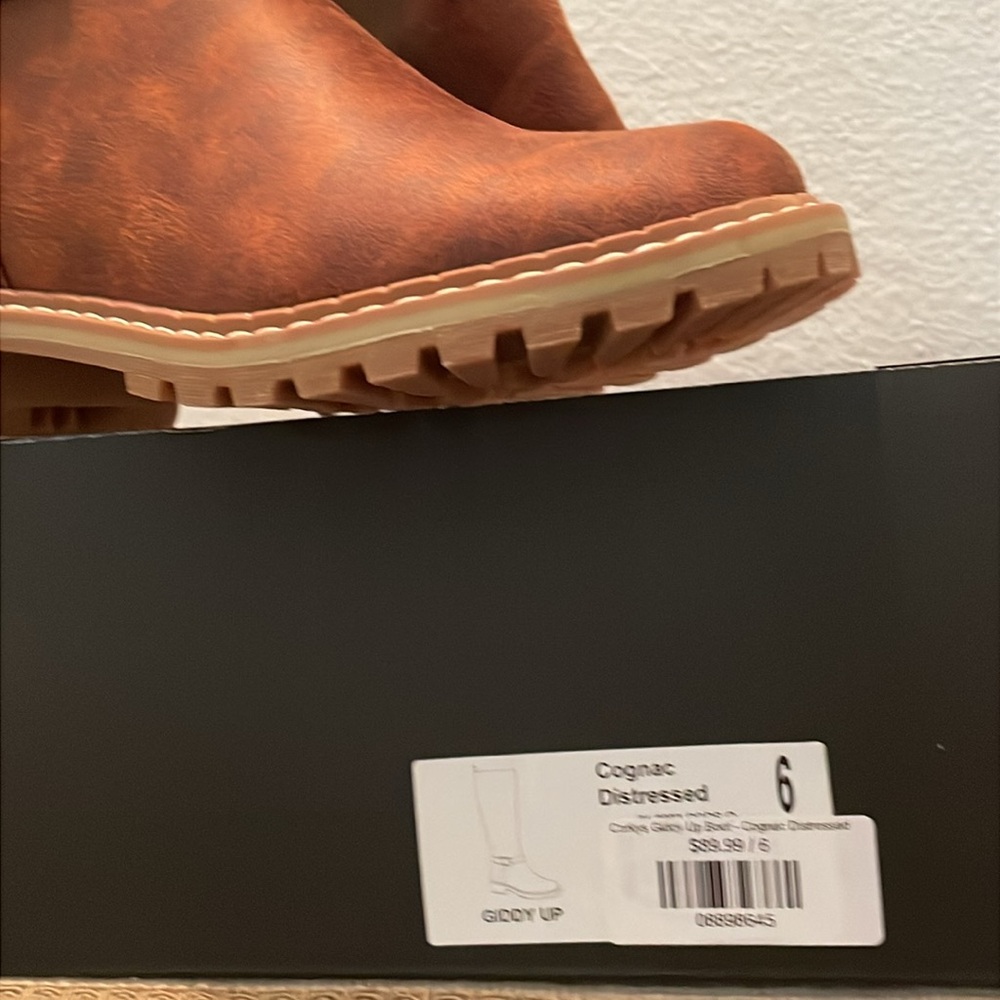 Brown Over the Knee Leather Boots with Classic Design - Picture 6 of 6